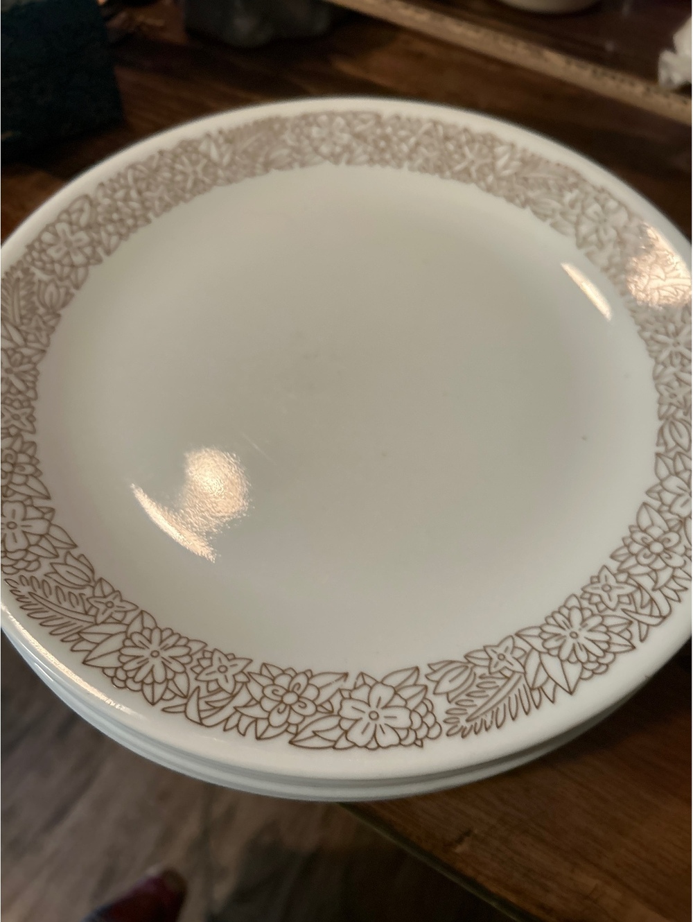 Corelle dinner plates x9